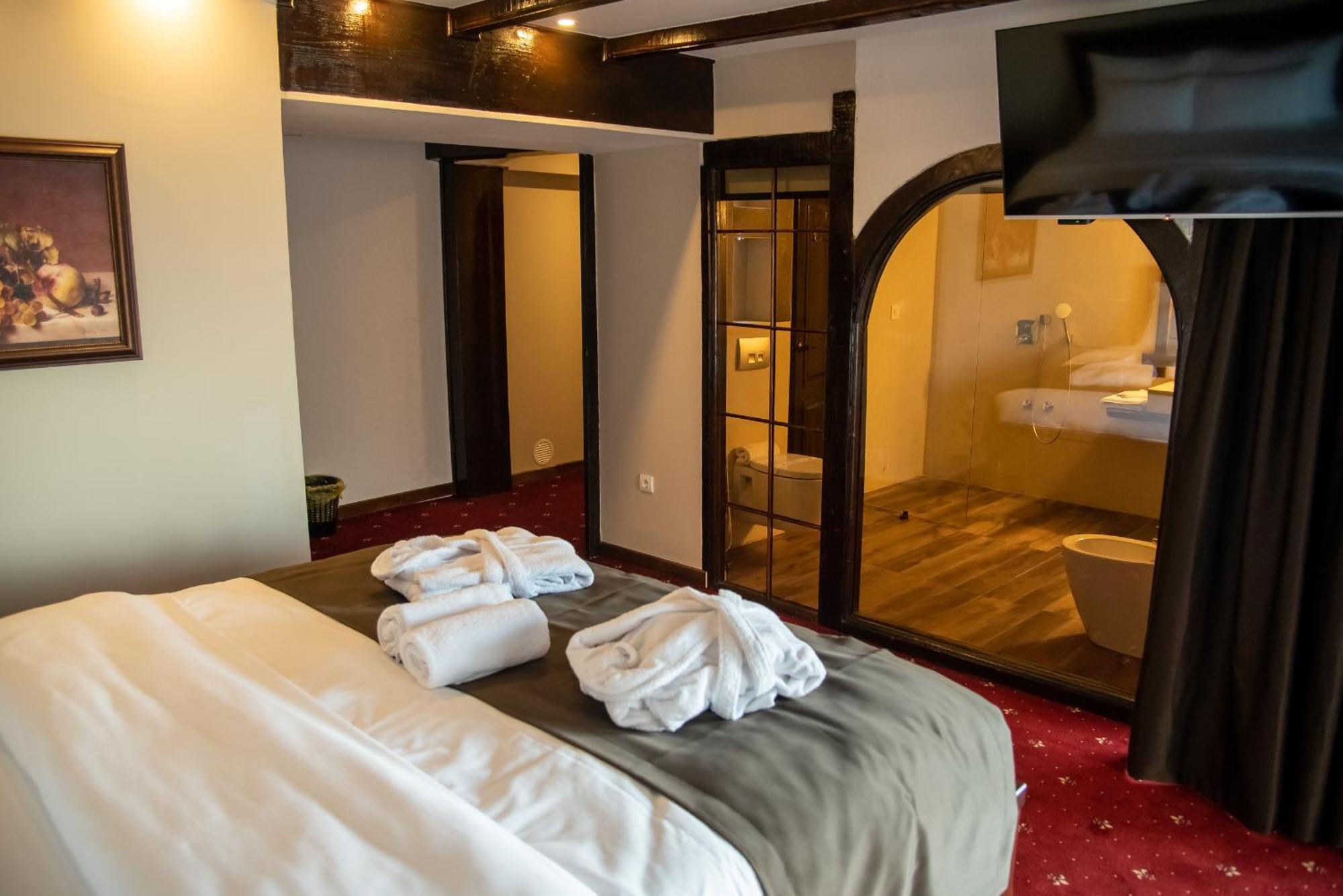 Bahus Inn Belgrado Esterno foto